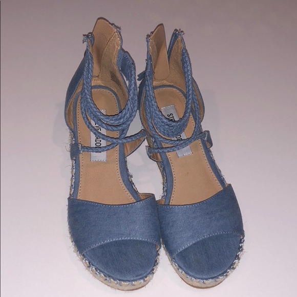 Steve Madden Youth wedge Sandals - Picture 1 of 4